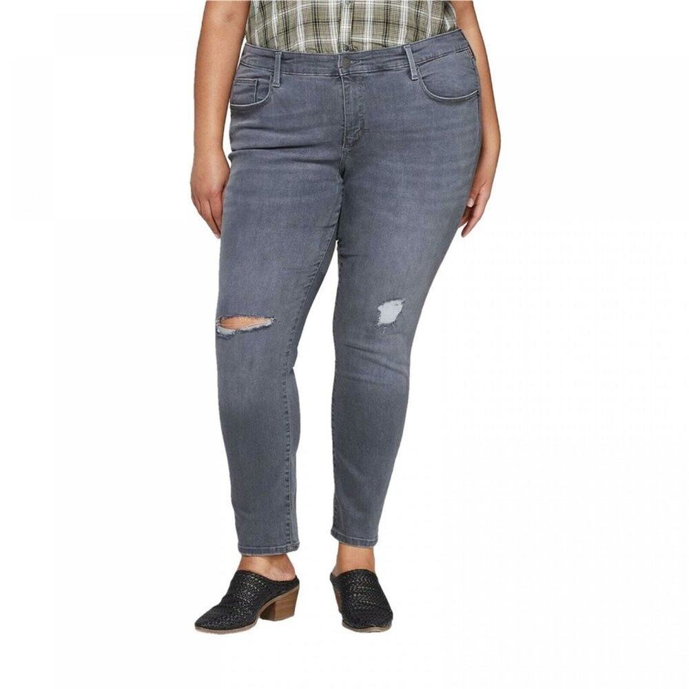NWT Universal Thread Gray Wash Skinny Entubado Jeans 18WR